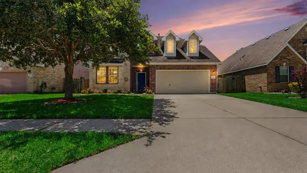 4506 Legends Bay Drive, Baytown, TX 77523