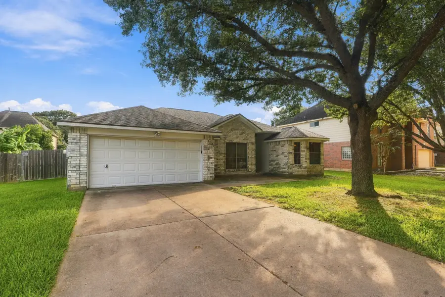 1242 Hunter Wood Drive, League City, TX 77573 - #2