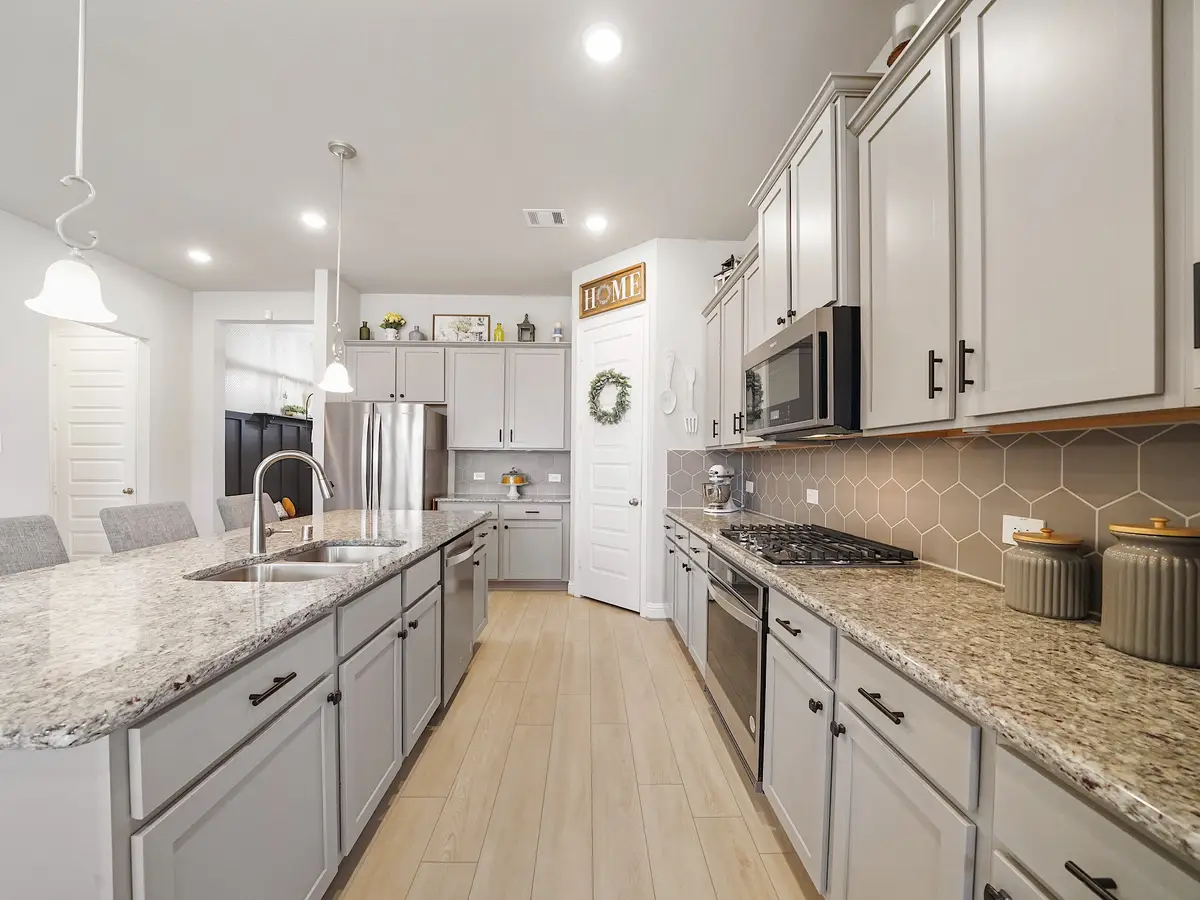 10267 Bayou Oaks Drive, Conroe, TX 77385 - Image #1