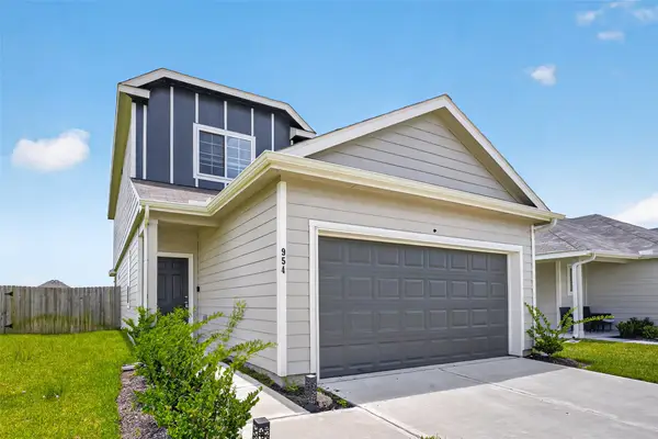 954 Luke Darrell Drive, Rosharon, TX 77583