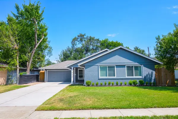 7926 Ridgeview Drive, Houston, TX 77055