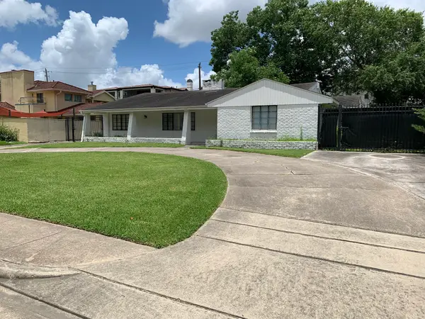 3764 Gramercy Street, Houston, TX 77025
