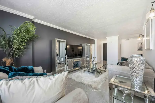 5150 Hidalgo Street #903, Houston, TX 77056