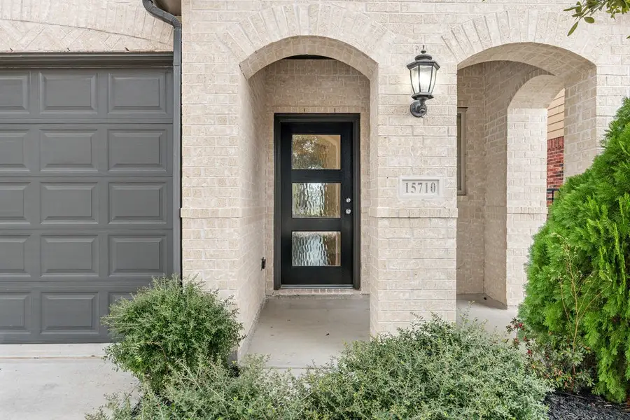 15710 Cairnwell Bend Drive, Humble, TX 77346 - Image #2