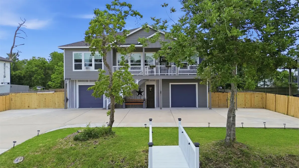 613 Oakdale Street, Shoreacres, TX 77571 - #1