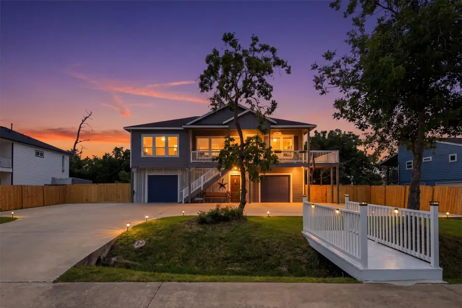 613 Oakdale Street, Shoreacres, TX 77571 - #2