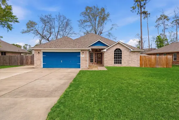 1102 S Diamondhead Boulevard, Crosby, TX 77532