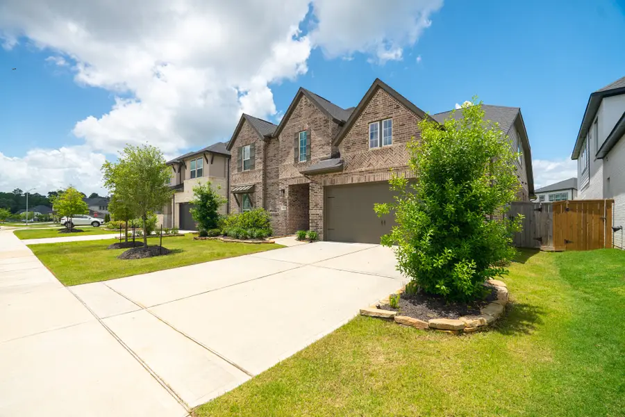 25011 Stela Falls Lane, Tomball, TX 77375 - Image #3
