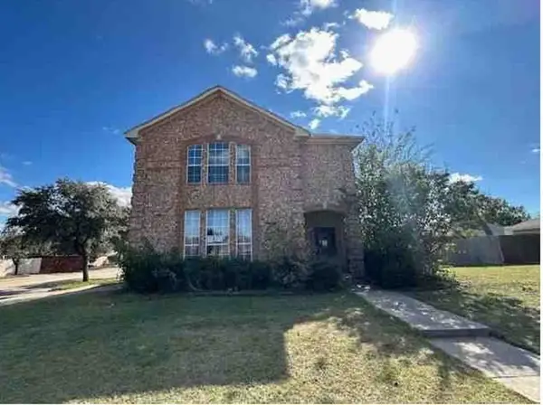 1001 Windsor Drive, Saginaw, TX 76179