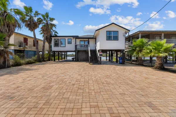 347 Bonito Lane, Surfside Beach, TX 77541