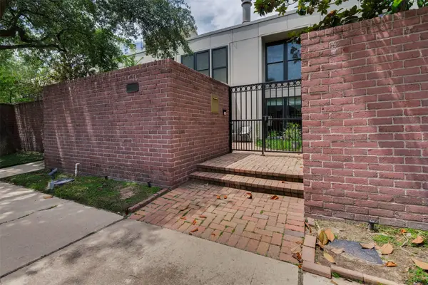 2324 Steel Street #20, Houston, TX 77098