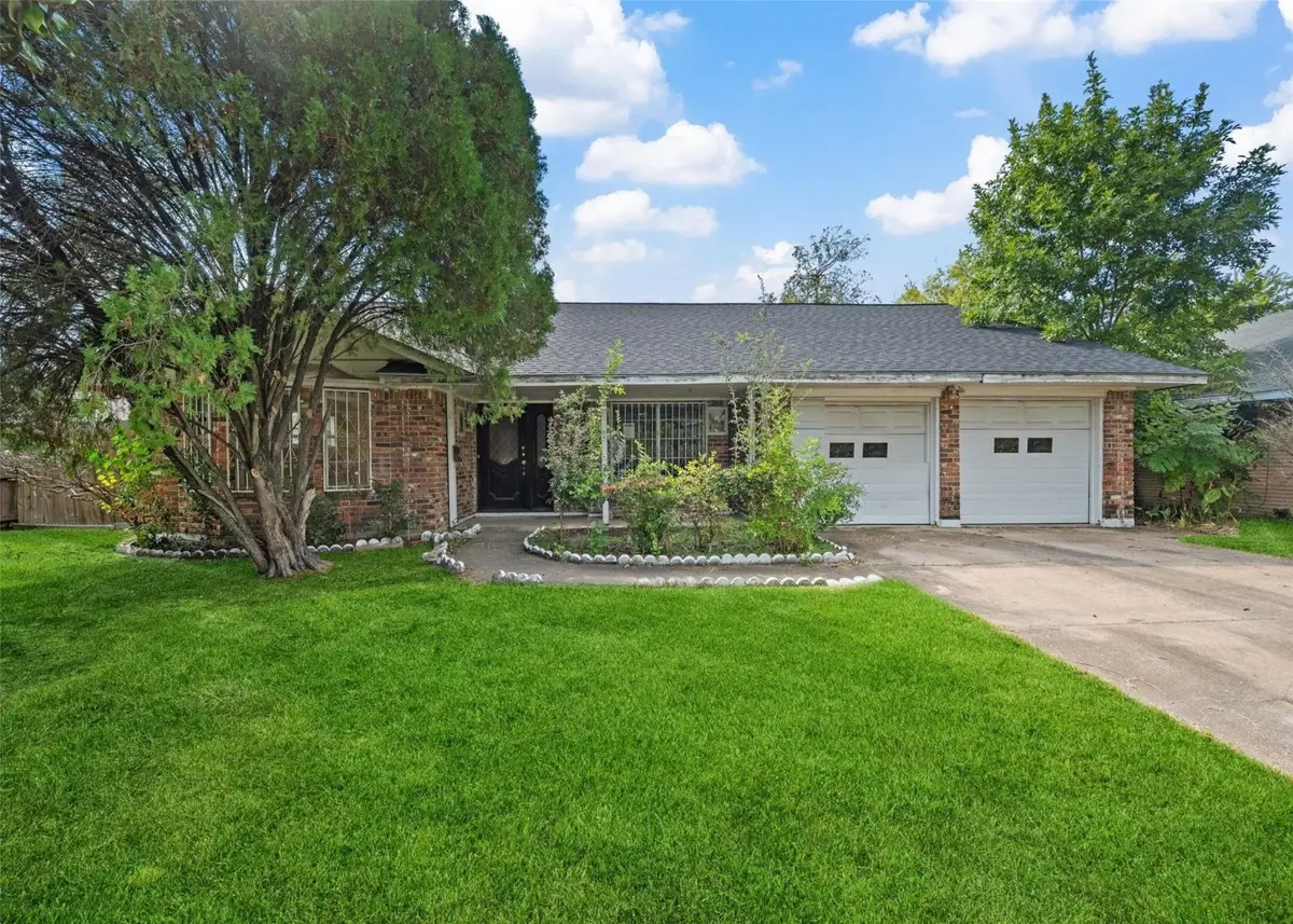 8622 Dover Street, Houston, TX 77061 - Image #1