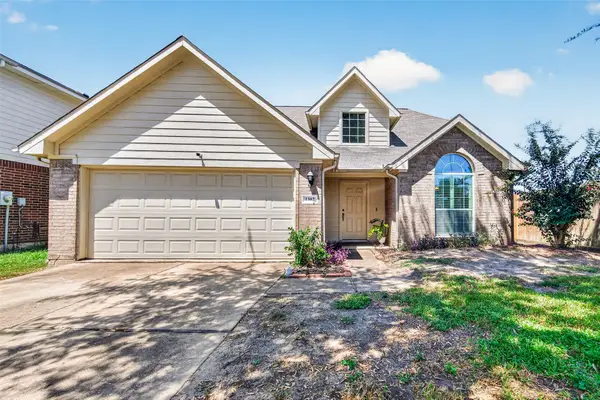 1302 E April Rain Court, Missouri City, TX 77489