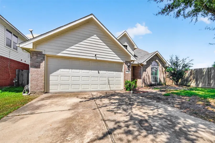 1302 E April Rain Court, Missouri City, TX 77489 - #2