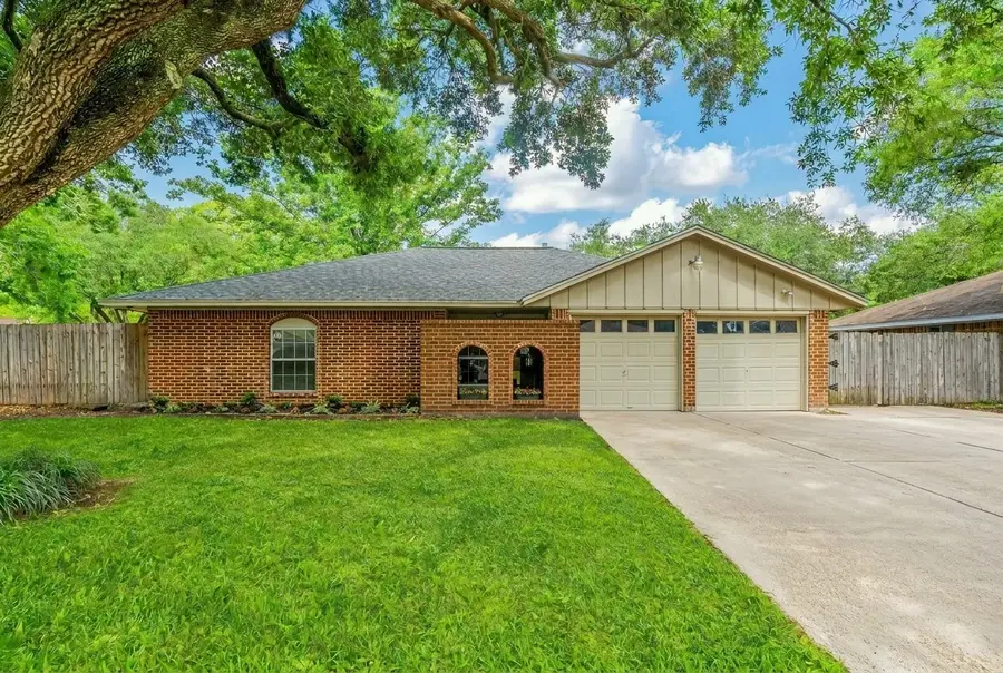 3930 Tumbleweed Lane, Baytown, TX 77521 - #3