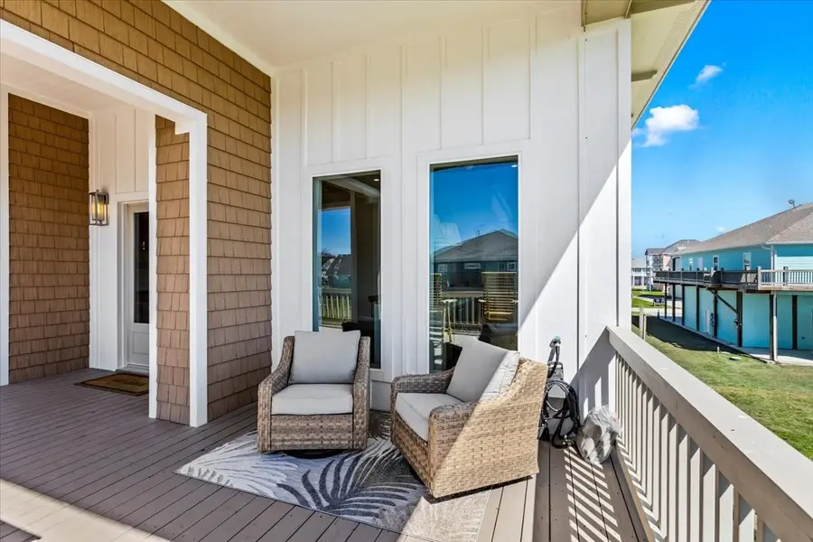 950 Sue Drive, Crystal Beach, TX 77650 - #2