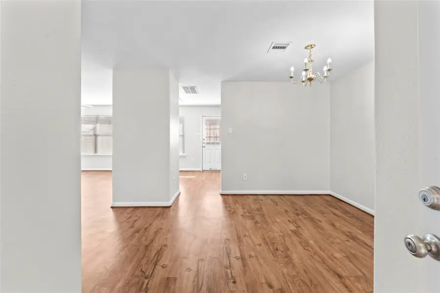 802 Blanchard Hill Lane, Houston, TX 77047 - Image #2