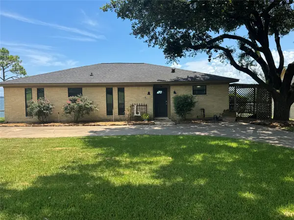 690 High Crest Drive, Point Blank, TX 77364