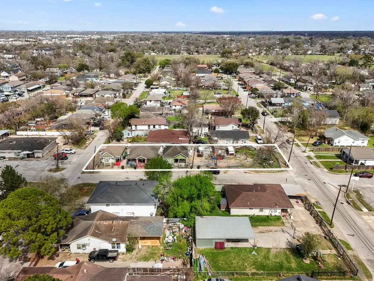 3501 Sarah Street, Houston, TX 77026 - #1
