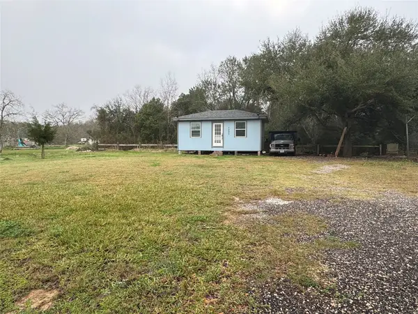 7230 Moore Street, Hitchcock, TX 77563