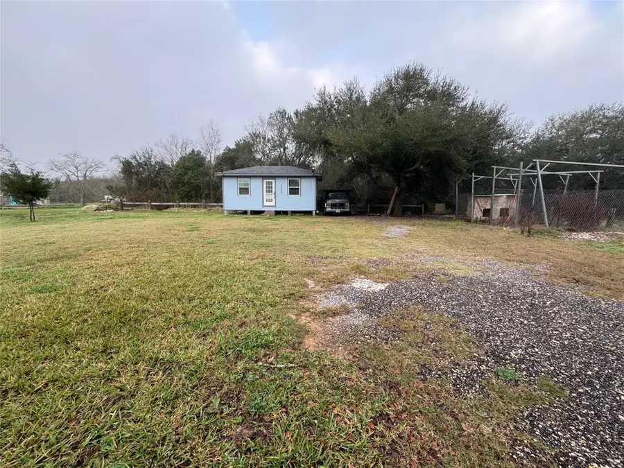 7230 Moore Street, Hitchcock, TX 77563 - #3