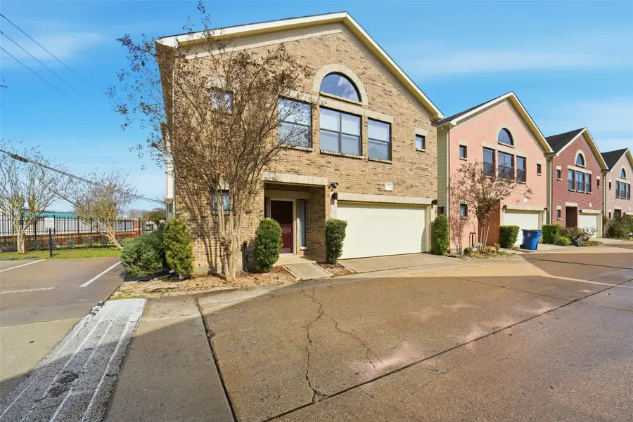 3736 Main Plaza Dr Drive, Houston, TX 77025 - #2