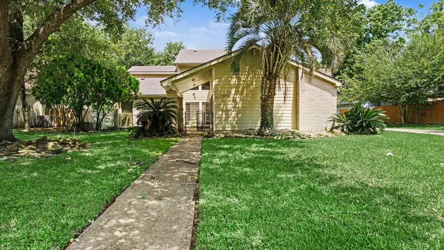 8223 Magnolia Glen Drive, Humble, TX 77346 - #2