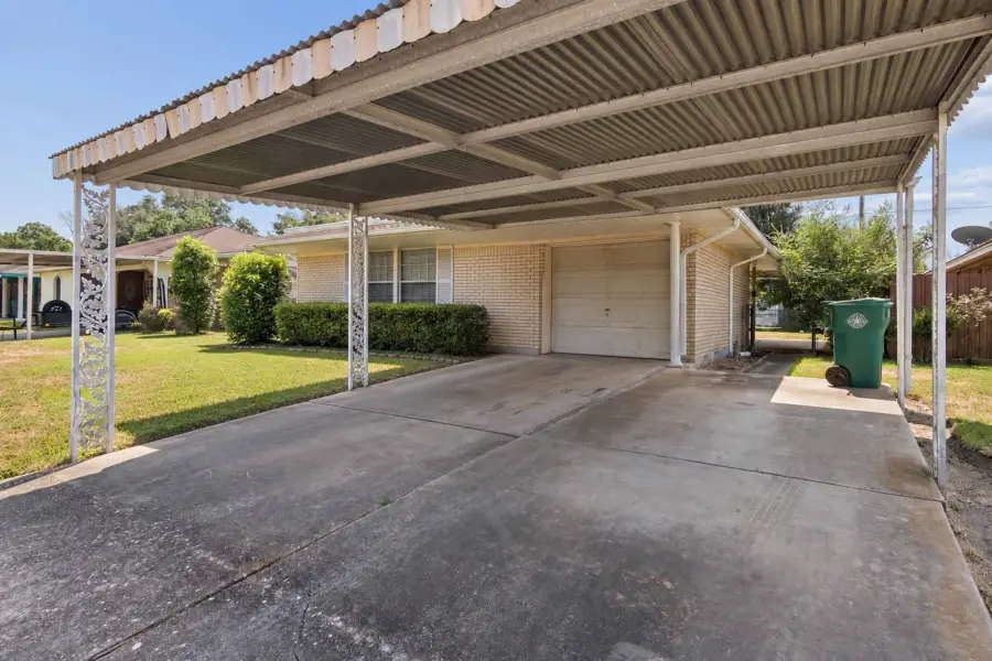 1704 Brenda Lane, Pasadena, TX 77502 - #3