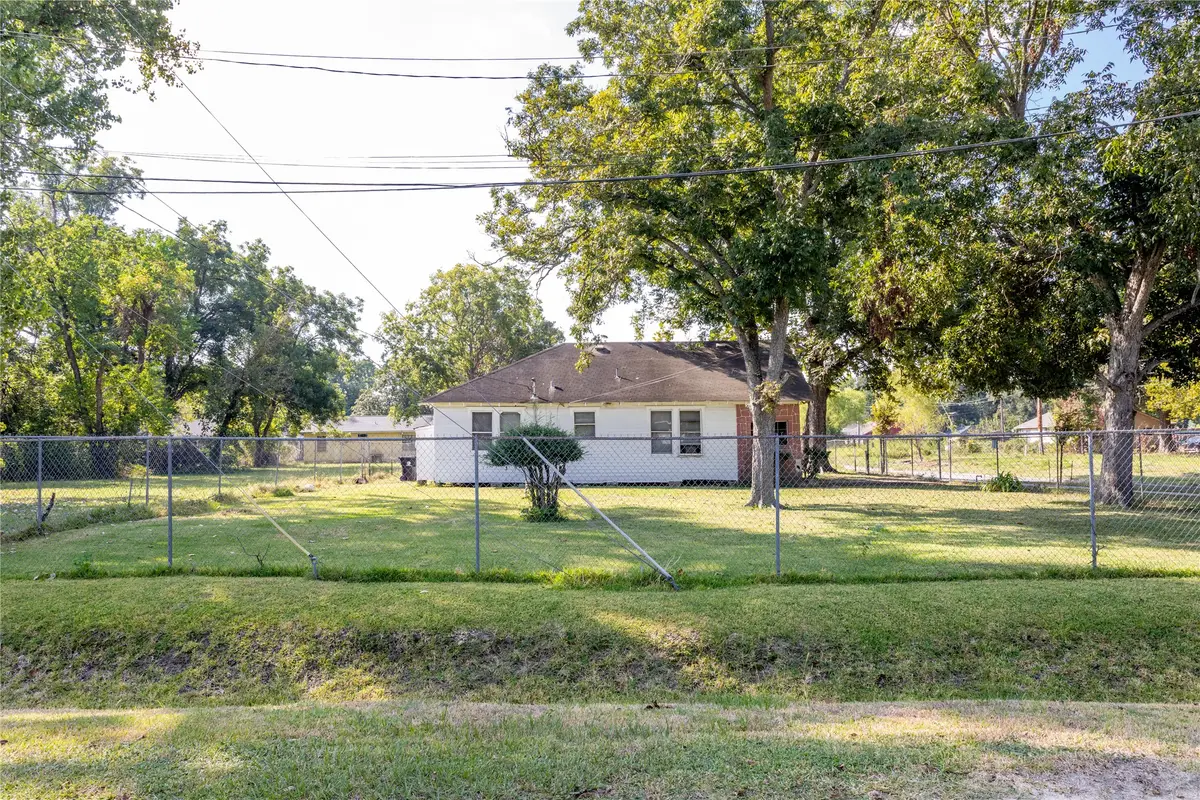 9010 Wheatley Street, Houston, TX 77088 - #1