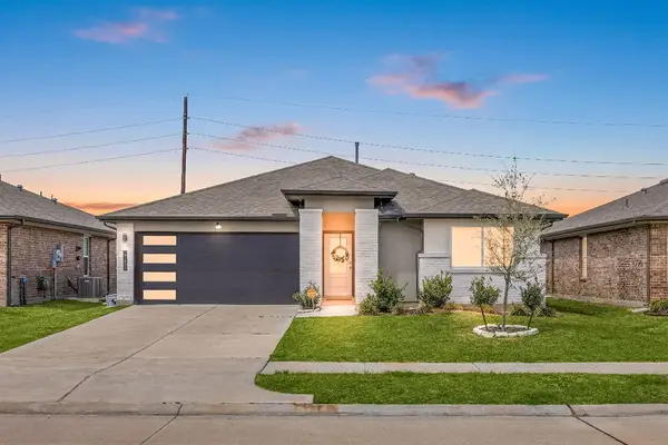 711 Alpine Falls Road, Rosharon, TX 77583