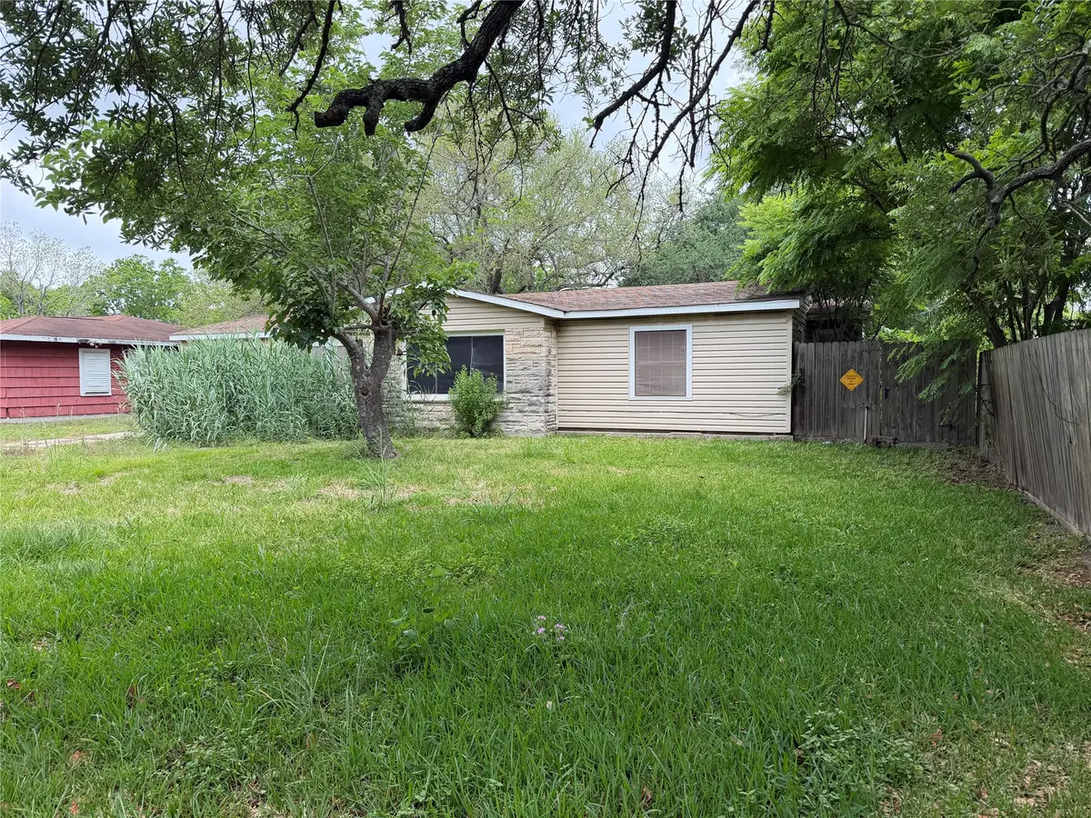 1110 18th Avenue N, Texas City, TX 77590 - #1