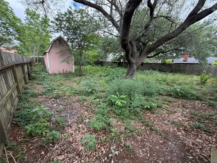 1110 18th Avenue N, Texas City, TX 77590 - #2