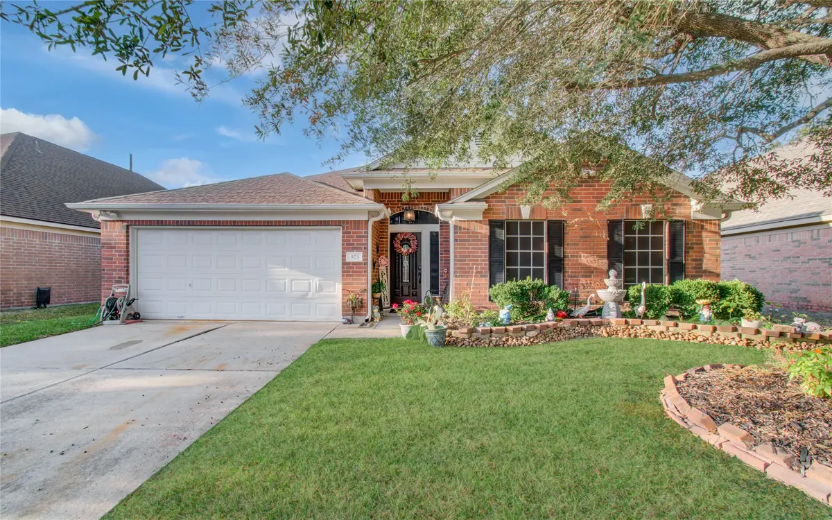 923 N Sky Drive, Houston, TX 77073 - Image #1