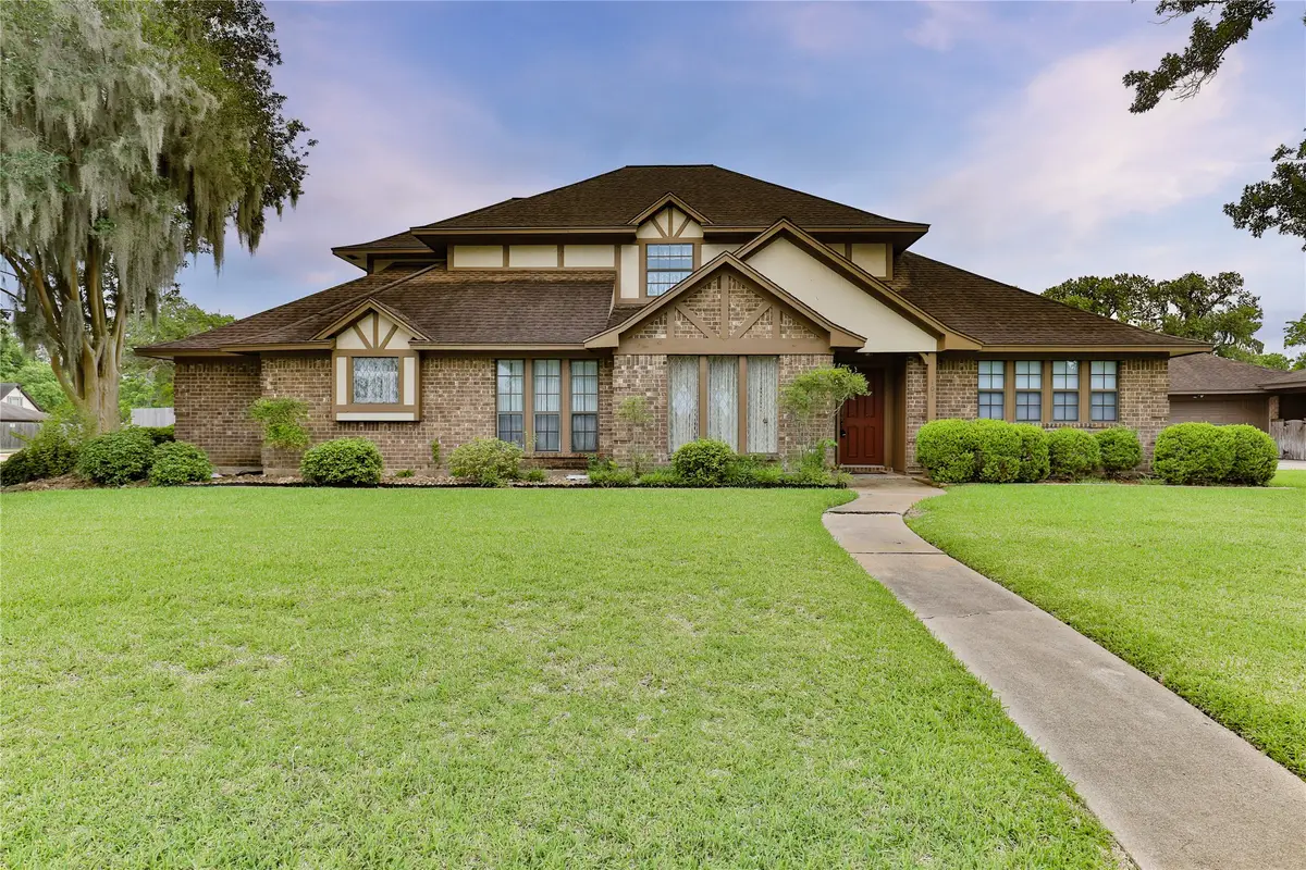 101 White Oak Drive, Lake Jackson, TX 77566 - #1