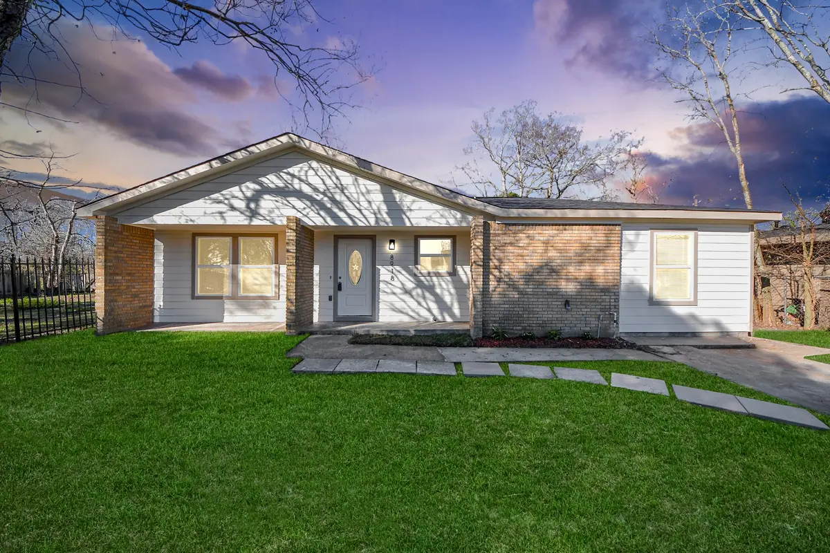8918 Vinearbor Street, Houston, TX 77033 - Image #1