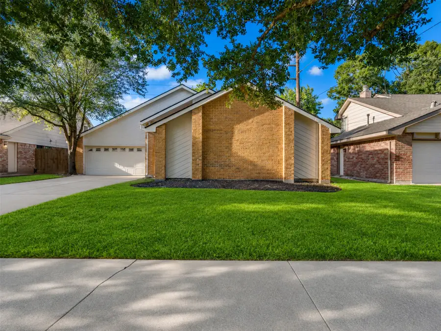 3035 Pecan Point Dr, Sugar Land, TX 77478 - #3