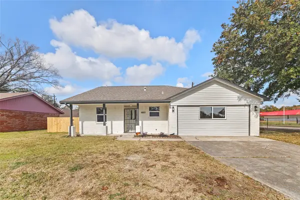 10027 Valley Sun Drive, Houston, TX 77078