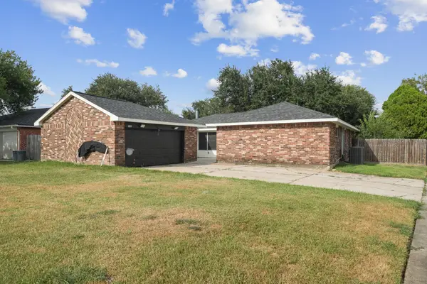 10119 Stonemont Road, La Porte, TX 77571