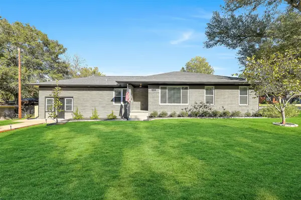 1403 S Chappell Hill Street, Brenham, TX 77833