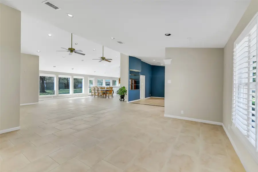 10210 Scofield Lane, Houston, TX 77096 - Image #2