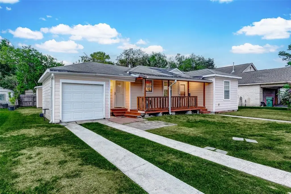 913 Maple Avenue, Pasadena, TX 77506 - #1