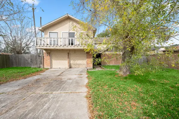 3050 Hazy Park, Houston, TX 77082