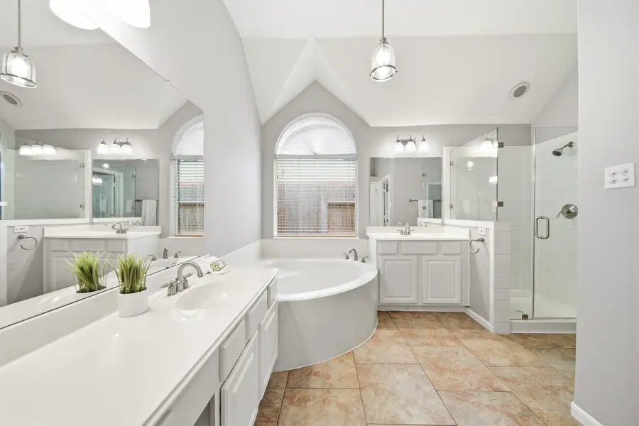 2710 W Oaks Circle E, Pearland, TX 77584 - #3