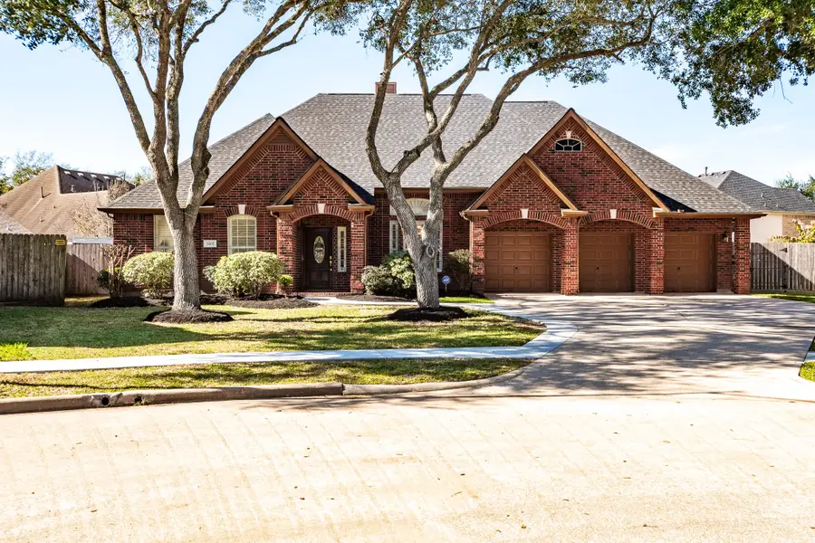 7402 Shady Arbour Court, Pasadena, TX 77505 - Image #2