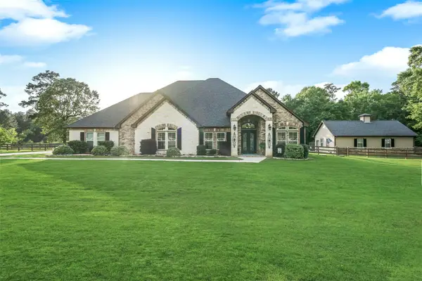 15442 Crown Oaks Drive, Montgomery, TX 77316