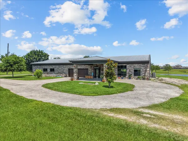 10210 Masters Road, Manvel, TX 77578