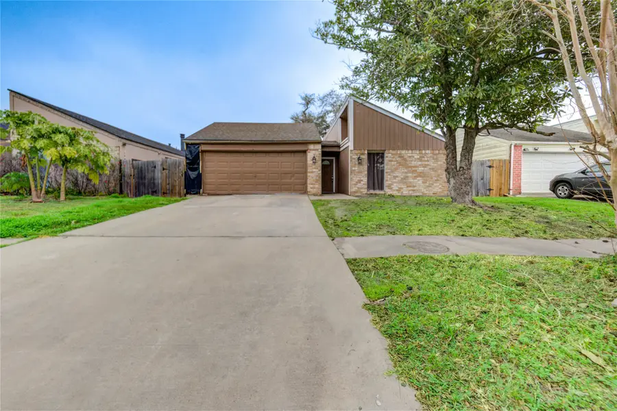 12327 Fairmeadow Drive, Houston, TX 77071 - Image #3