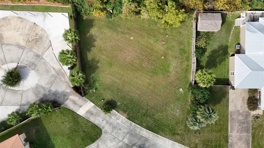 226 Debbie Lane, San Leon, TX 77539 - Image #2