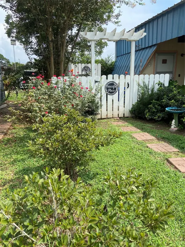 124 Wren, Livingston, TX 77351