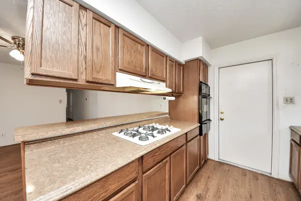 5710 Saxon Drive, Houston, TX 77092